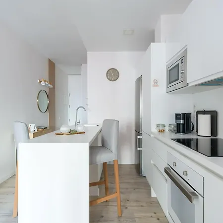 Amanece Cerca De La Playa De Canteras Bt2b * Las Palmas de Gran Canaria